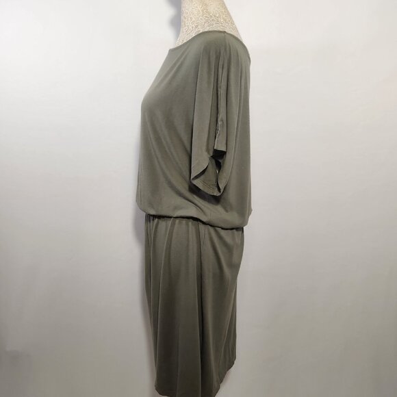 Chico's Size 1/8-10 M Olive Short Sleeve Jersey Knit Elastic Waist Popover Dress - Picture 9 of 13